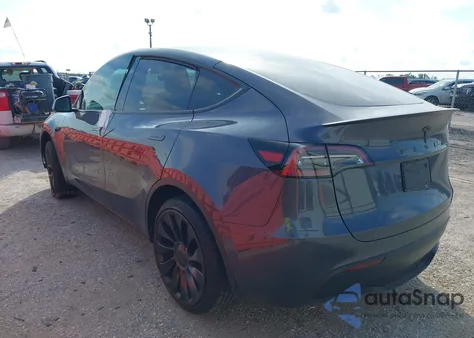 2023 Tesla Model Y Performance Dual Motor All-Wheel Drive z USA, uszkodzony, nr VIN 7SAYGDEF3PF968983